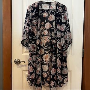 Emory Park Stitch Fix Navy Floral Kimono - Size L - NWOT